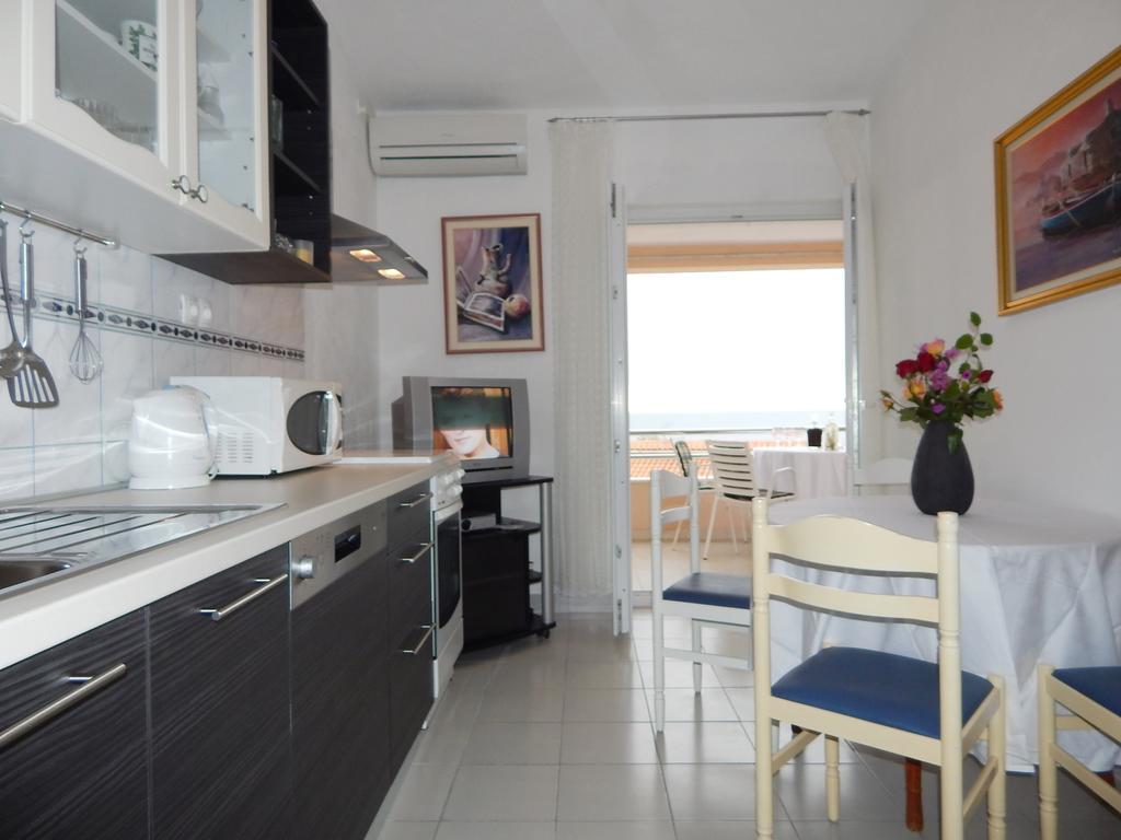 Apartments Nedjeljka Razanj Room photo